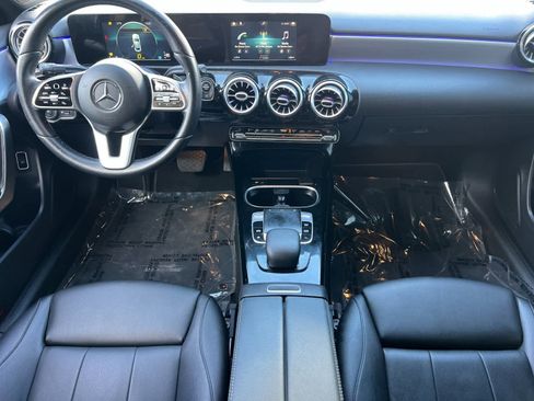 Used 2020 Mercedes-Benz A 220 image 3