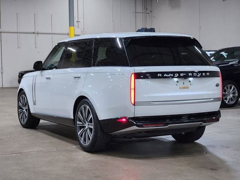 Used 2023 Land Rover Range Rover Long Wheelbase Autobiography AWD/4WD image 11