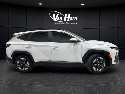 Used 2025 Hyundai Tucson SEL AWD/4WD image 2