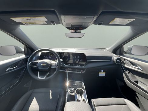 New 2026 Chevrolet Equinox LT w/ Convenience Package II image 19