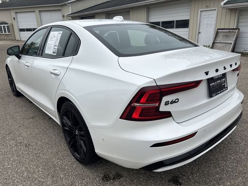 Used 2024 Volvo S60 B5 Plus w/ Climate Package AWD/4WD image 9