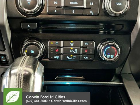 Used 2017 Ford F150 XLT w/ Equipment Group 302A Luxury image 8