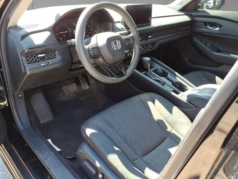 Used 2023 Honda Accord EX image 10