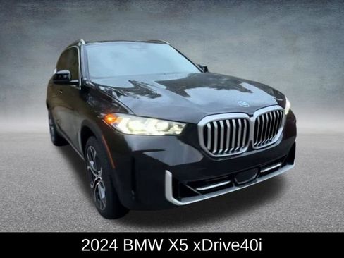 Used 2024 BMW X5 xDrive40i w/ Premium Package AWD/4WD image 3