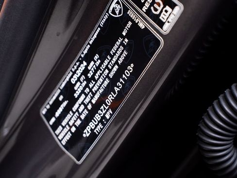 Used 2024 Lamborghini Urus S AWD/4WD image 70