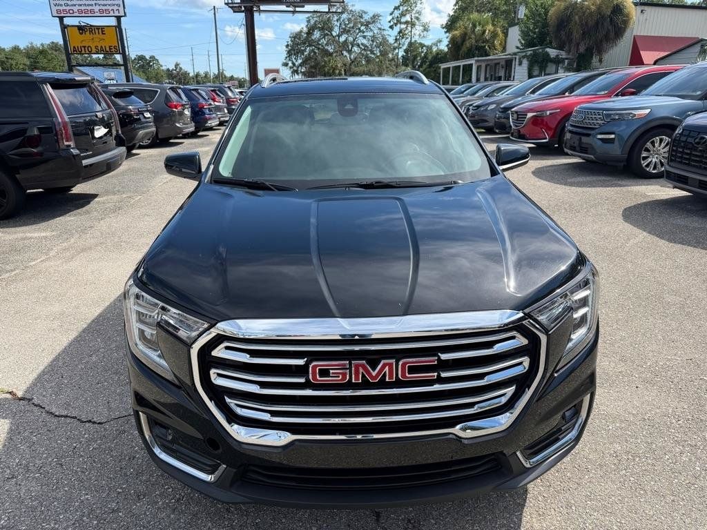 Used 2022 GMC Terrain SLT AWD/4WD image 2