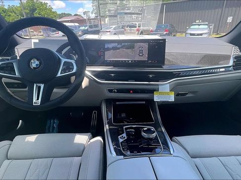 New 2026 BMW X5 M60i AWD/4WD image 4