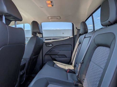 Used 2022 Chevrolet Colorado Z71 AWD/4WD image 9