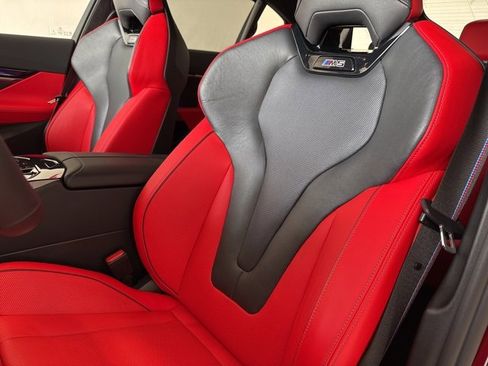 Used 2025 BMW M5 w/ Carbon Package image 22