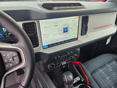 New 2026 Ford Bronco Heritage Edition AWD/4WD image 14
