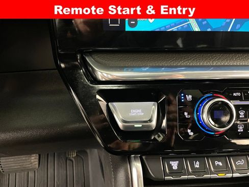 Certified 2025 GMC Sierra 3500 Denali w/ Denali Reserve Package AWD/4WD image 7