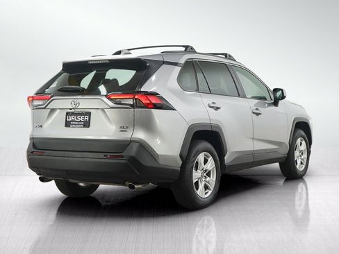 Used 2021 Toyota RAV4 XLE w/ Convenience Package AWD/4WD image 5