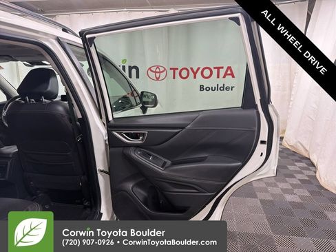 Used 2019 Subaru Forester Limited AWD/4WD image 12
