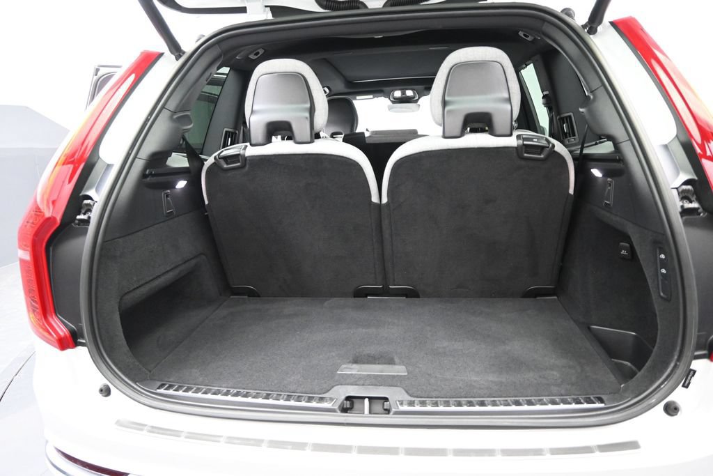 Used 2023 Volvo XC90 T8 Ultimate AWD/4WD image 15