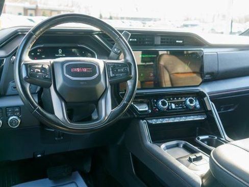 Used 2025 GMC Sierra 2500 AT4 AWD/4WD image 13
