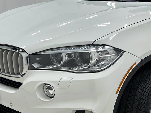 Used 2015 BMW X5 xDrive50i AWD/4WD image 39