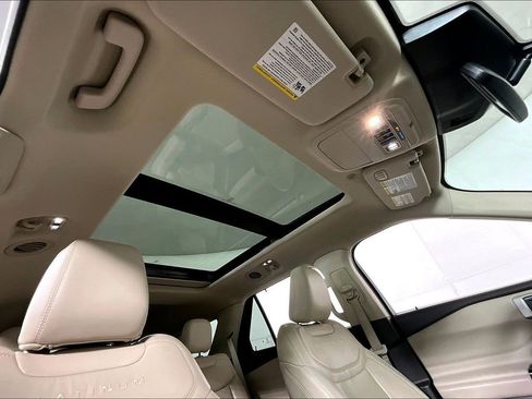 Used 2021 Ford Explorer Platinum w/ Equipment Group 601A image 22