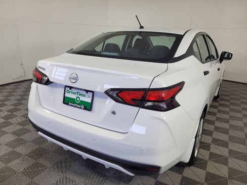 Used 2025 Nissan Versa S w/ Trunk Package image 7