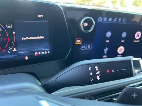 New 2026 Chevrolet Traverse LT w/ Sun and Wheel Package FWD image 27