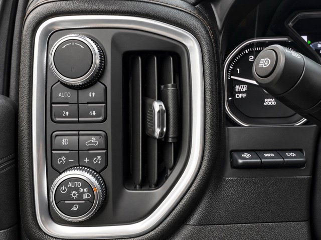 Used 2019 GMC Sierra 1500 AT4 w/ AT4 Premium Package AWD/4WD image 42