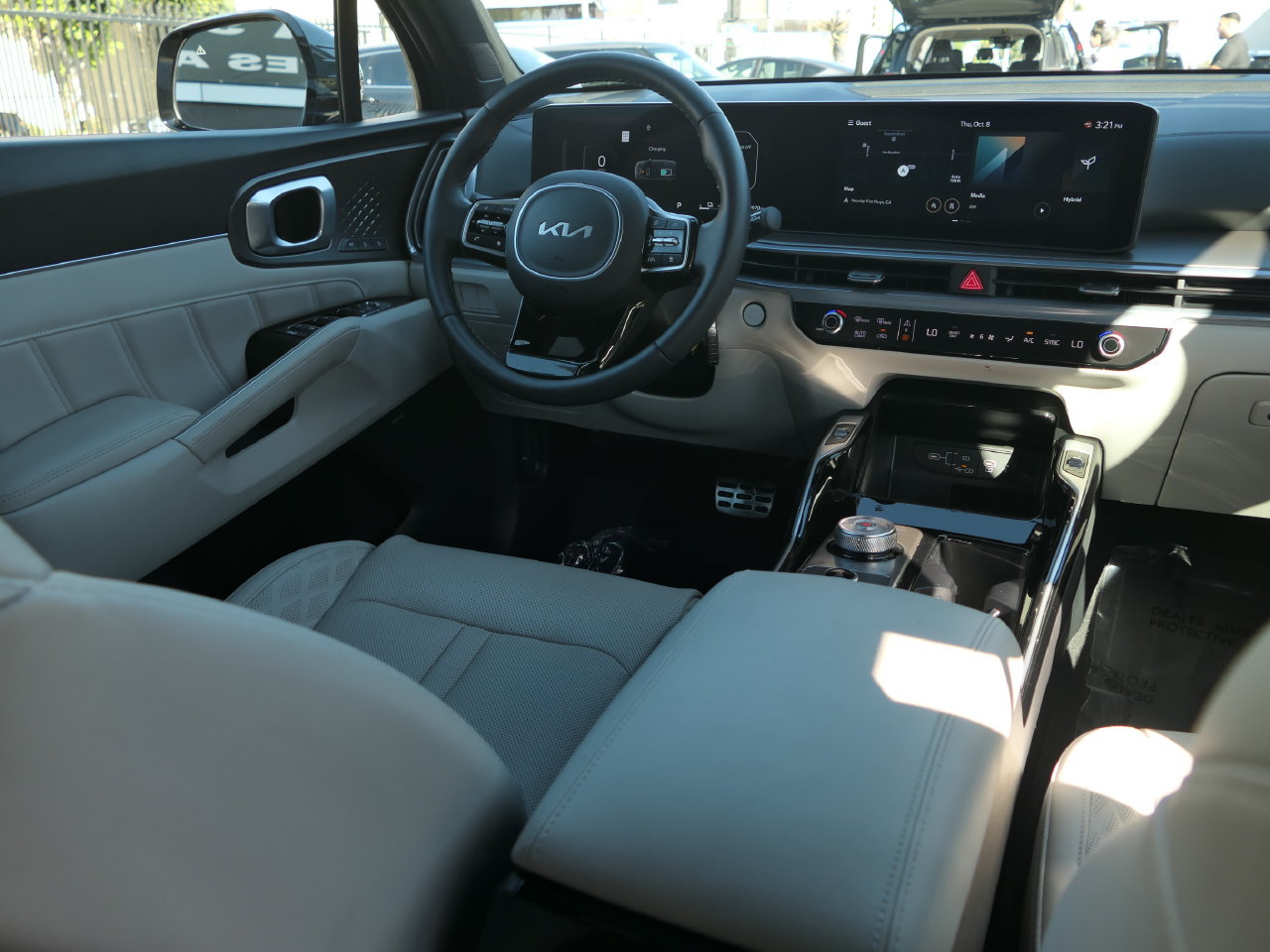 Certified 2025 Kia Sorento SX Prestige AWD/4WD image 30