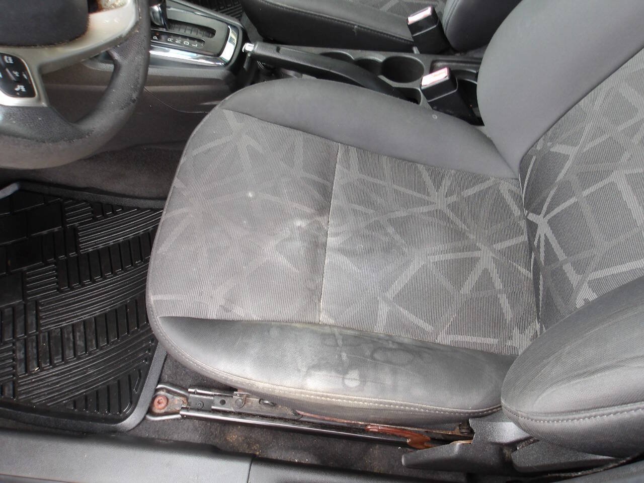 Used 2013 Ford Fiesta SE FWD image 20