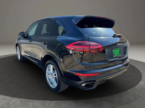 Used 2017 Porsche Cayenne AWD/4WD image 7