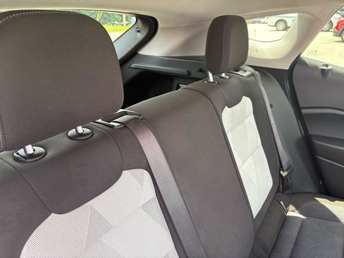 Used 2025 Chevrolet Trax LS w/ LS Convenience Package FWD image 49