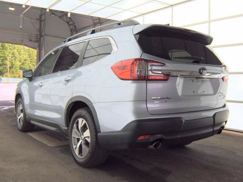Used 2024 Subaru Ascent Premium AWD/4WD image 3