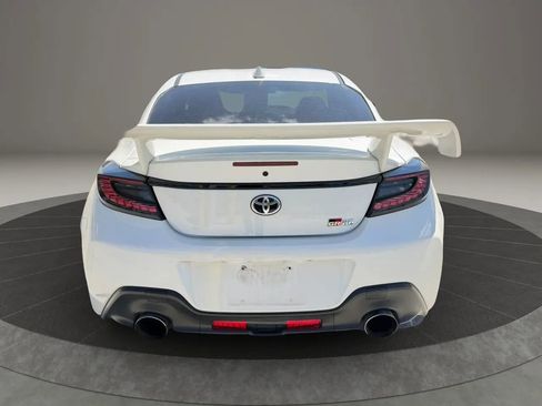 Used 2023 Toyota GR86 Premium w/ ALL Weather Mat Package (TMS) RWD image 8