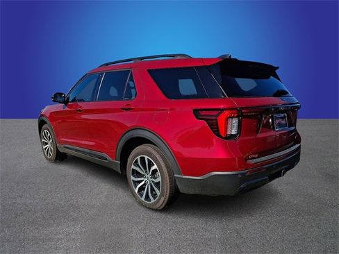 Certified 2025 Ford Explorer ST-Line image 7