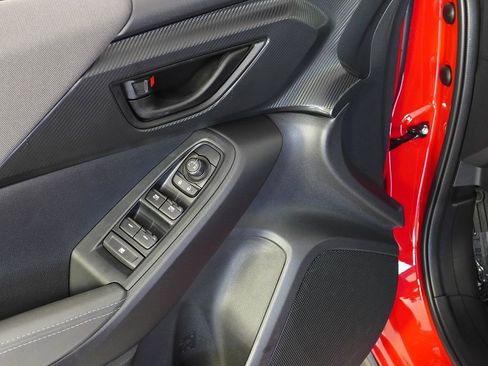 Certified 2025 Subaru Crosstrek 2.0i Premium image 12