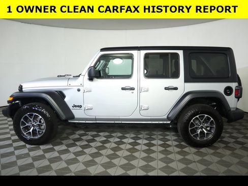 Used 2024 Jeep Wrangler Sport S image 4