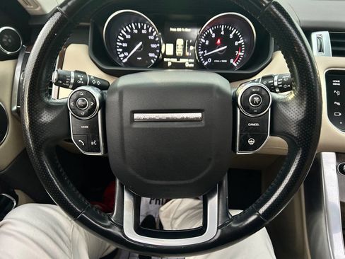 Used 2015 Land Rover Range Rover Sport HSE image 11