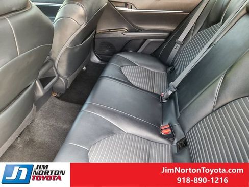 Used 2021 Toyota Camry SE FWD image 29