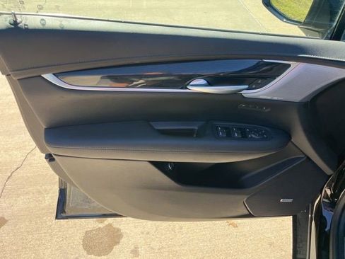 Certified 2025 Cadillac XT5 Premium Luxury image 14