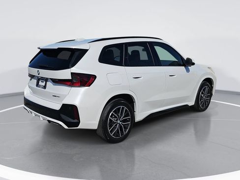 Used 2025 BMW X1 xDrive28i w/ Technology Package AWD/4WD image 3