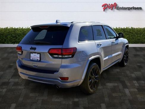 Used 2020 Jeep Grand Cherokee Altitude image 8