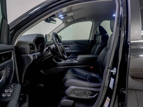 Used 2025 Honda Pilot EX-L image 21