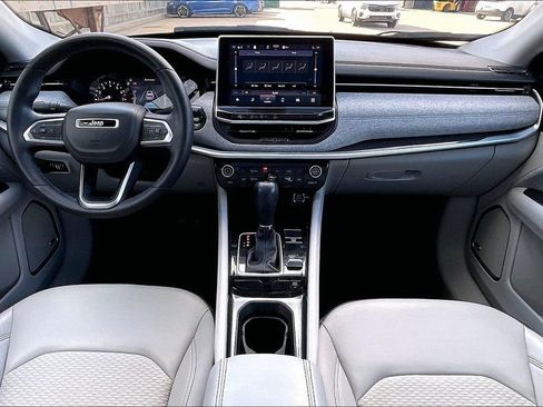 Used 2022 Jeep Compass Latitude w/ Sun and Sound Group image 15