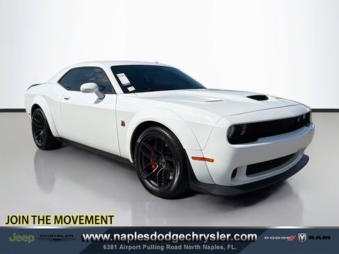 Used 2022 Dodge Challenger R/T Scat Pack image 1