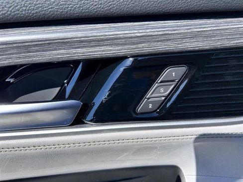 New 2024 Jeep Wagoneer L Series III w/ Premium Group I image 23