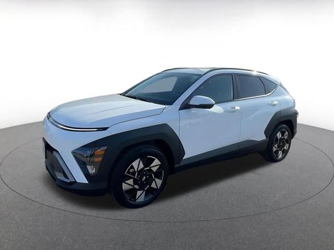 Used 2025 Hyundai Kona SEL image 8