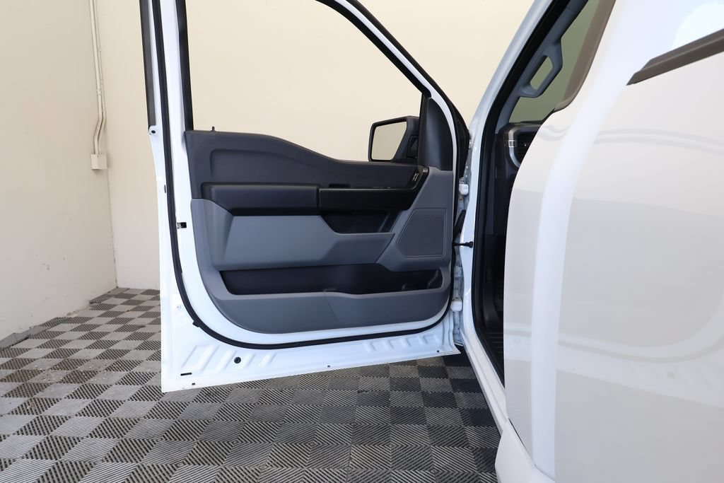 Used 2025 Ford F150 XL RWD image 14