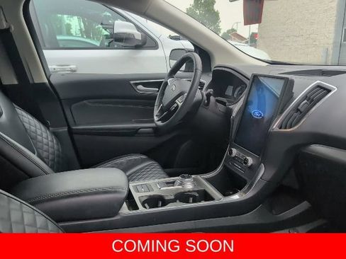 Used 2024 Ford Edge Titanium AWD/4WD image 10