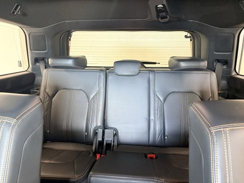 Used 2023 Ford Expedition Platinum image 24