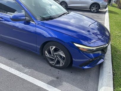 Used 2024 Hyundai Elantra SEL w/ Convenience Package