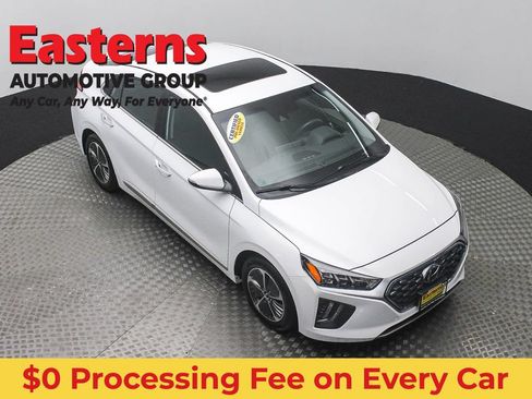 Used 2021 Hyundai Ioniq Limited FWD image 3