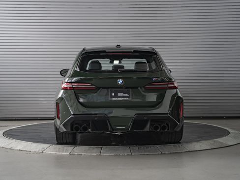 Used 2026 BMW M5 Touring w/ Executive Package AWD/4WD image 4