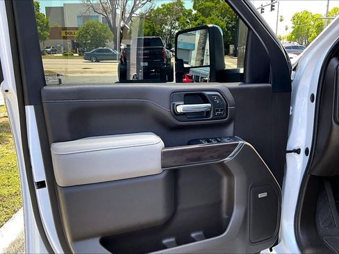 Used 2022 GMC Sierra 2500 SLT w/ SLT Premium Package AWD/4WD image 19